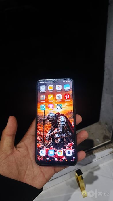 Arzon kafolatli telefon sotiladi