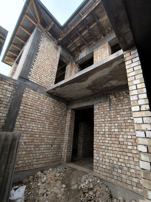 Продается коттедж в городе Янгиюле.