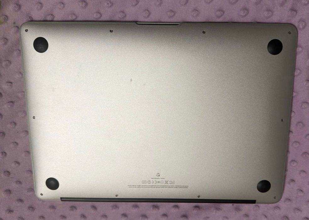 MacBook Air 13" (Mid 2011) / Core i5