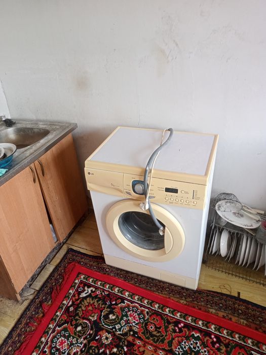 Продам стиральную машину