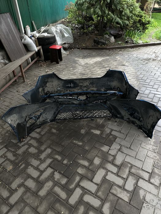 Продам срочно бампер на Camry 70 американец