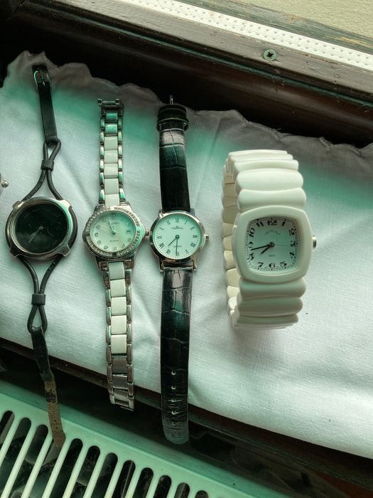 Часовници на бройка по 15€