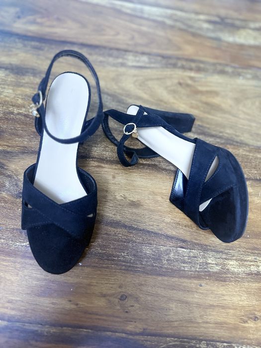 Sandale negre elegante cu toc gros, marimea 38, noi