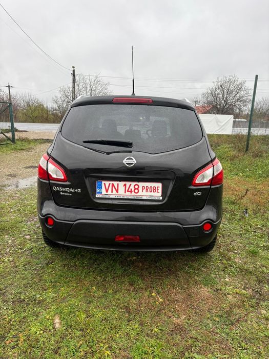 NISSAN QASHQAI 2 .7 locuri RAR efectut.