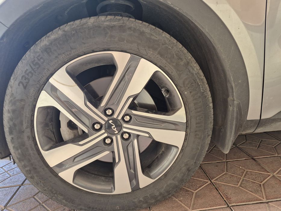 Продаётся kia sorento в идеальном состоянии