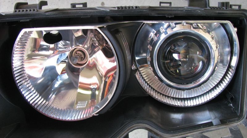 БИКСЕНОН ЛУПИ MORIMOTO MINI Метални - за БМВ Е46 с фабричен дизайн