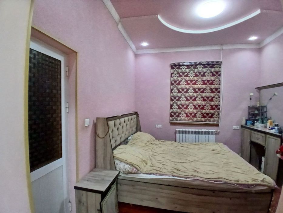 Бектемир, участок 8 соток, 6 комнат