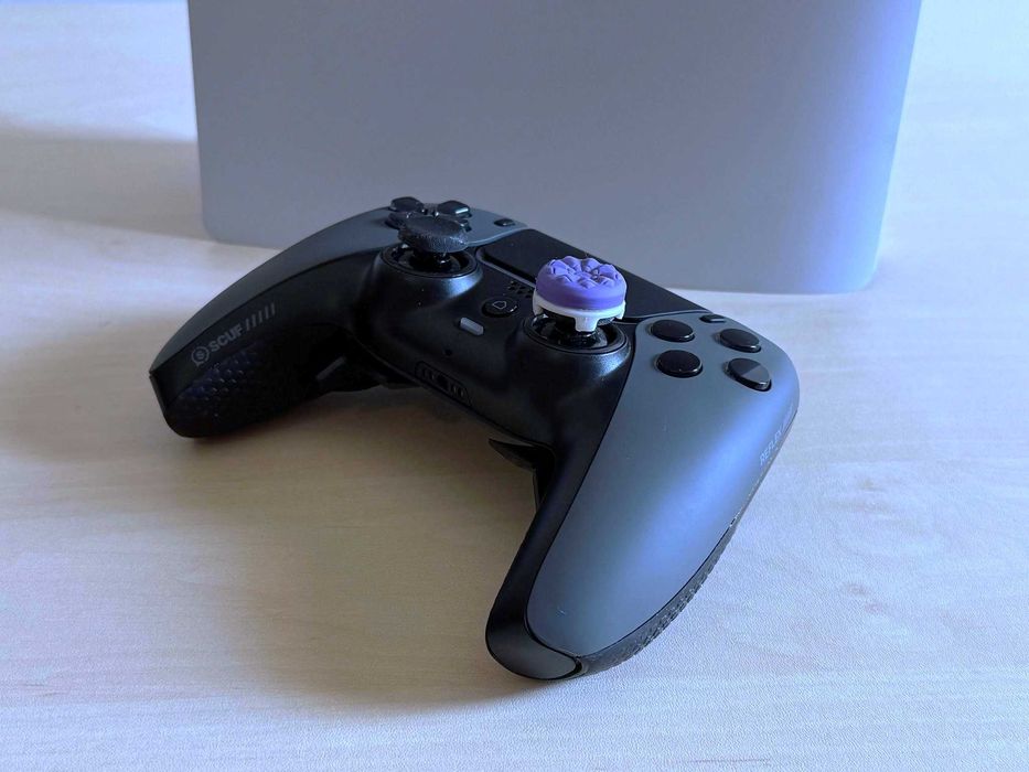 Бартер! Playstation 5 Slim Digital Edition 825GB White (Бял) + Scuf Reflex Controller