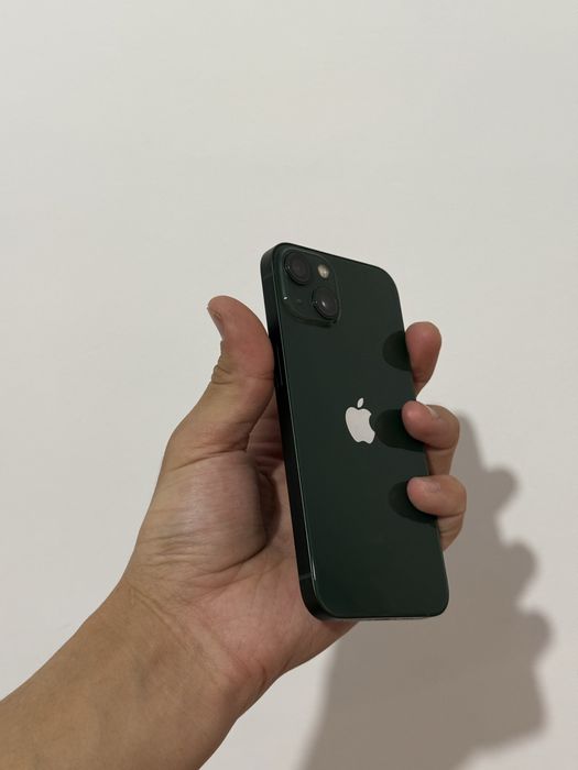 Айфон 13, зеленный