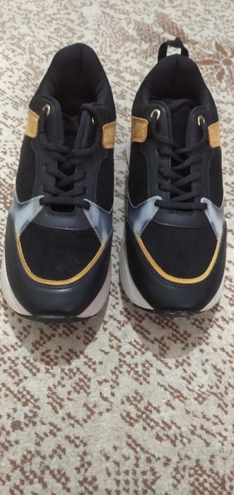 Турецкие кроссовки