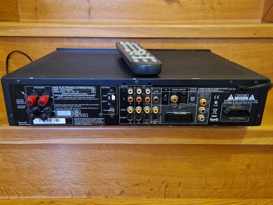 Boston Acoustics si NAD L54 receiver