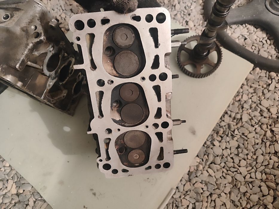Головка от Ауди с4 2.8