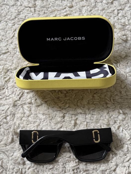 Vand ochelari de soare Marc Jacobs originali , ca noi