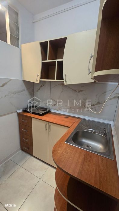 Garsonieră,  etaj 1, mobilată și utilată- 7 Noiembrie