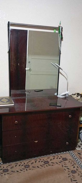 Спальня с гарнитурами