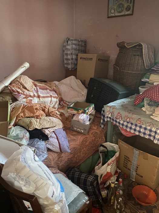 Debarasare mobila golire apartament beci subsol brasov