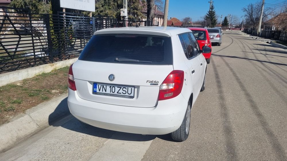 Skoda Fabia 2 benzina 1.2 km 180mii an 2009