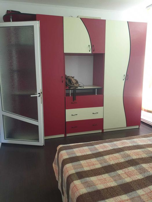 Inchiriez apartament - central - direct proprietar