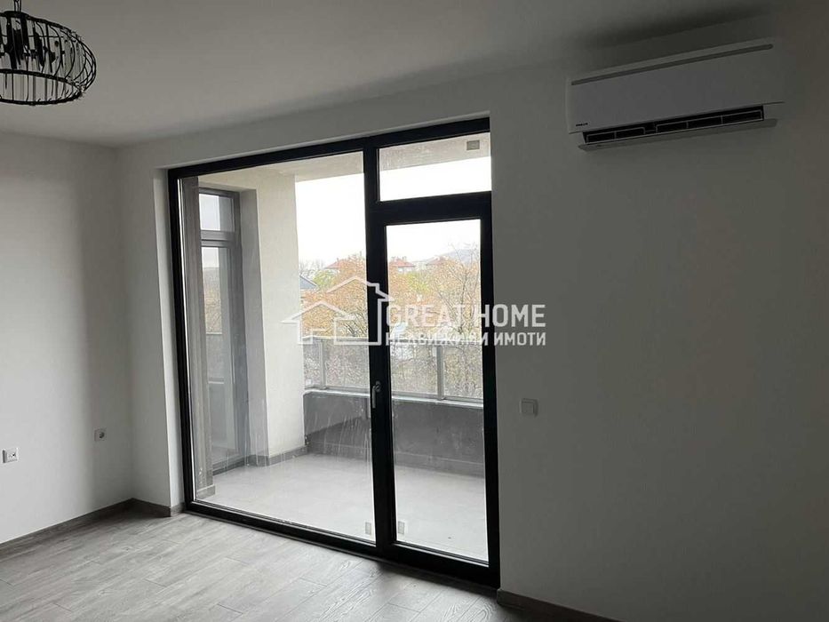 Продава се Двустаен апартамент в Търговище, Изток 1 - 60 кв.м за 1445 €/кв.м - Снимка #3