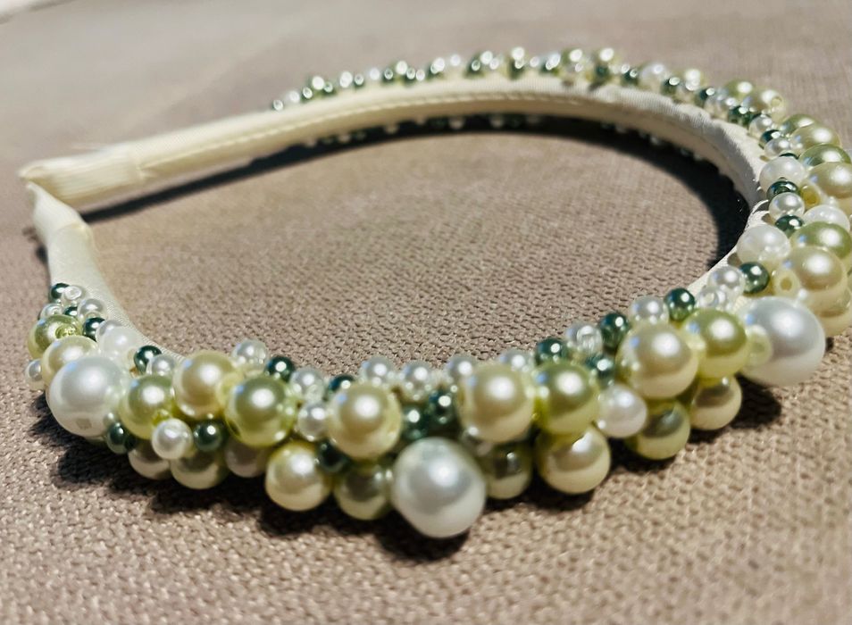 Нежни диадеми с перли