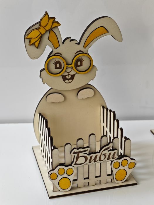 Великденски панер, поднос, поставка за яйца и козунак  Великден