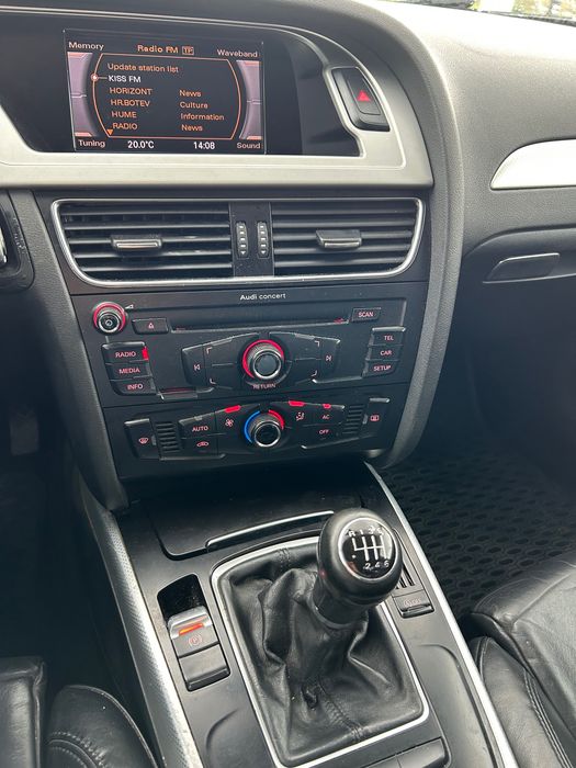 AUDI A4 0 — imagine 5