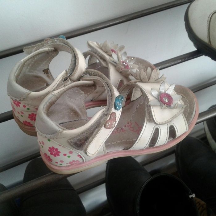 Осенние ботинки на девочку р.35