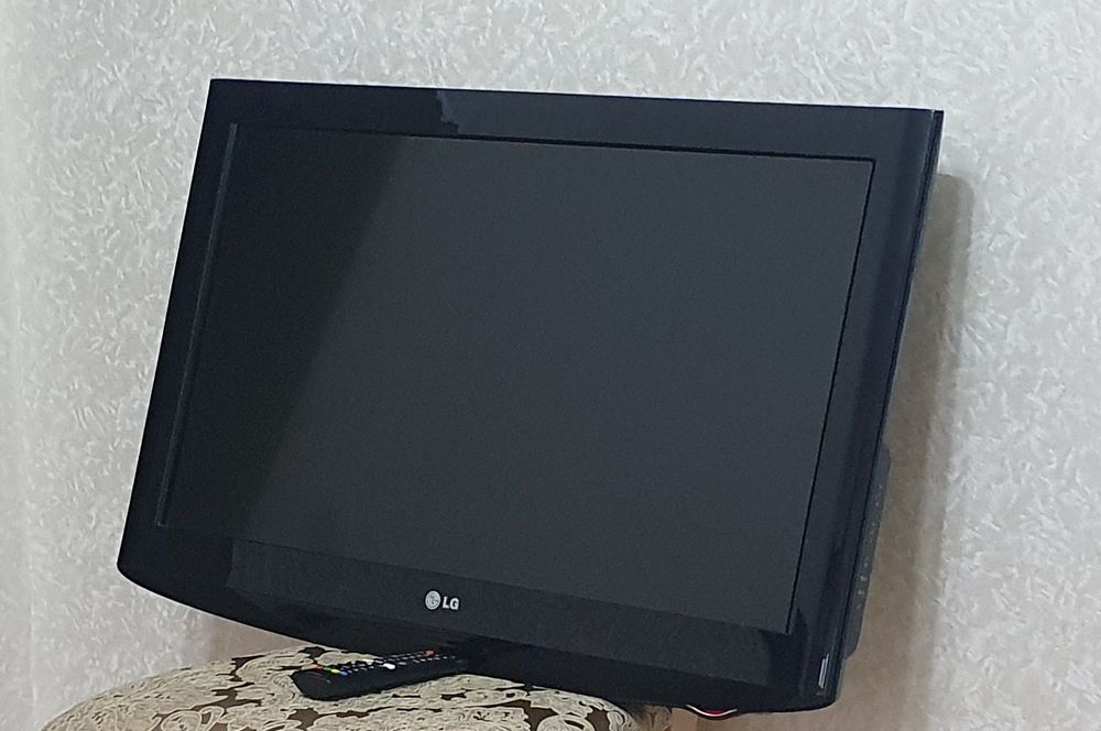 Продам телевизор