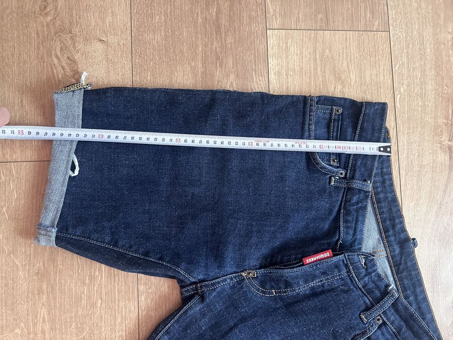 Blugi Dsquared marime  S dimensiuni in poze