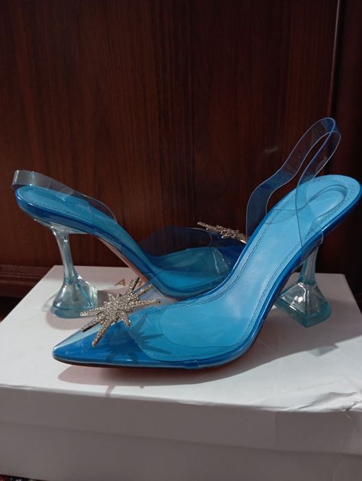 Туфли на каблуках