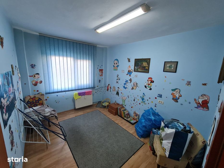 Vand ap.4 camere zona Micalaca Maranata Malul muresului et.2 cu balcon