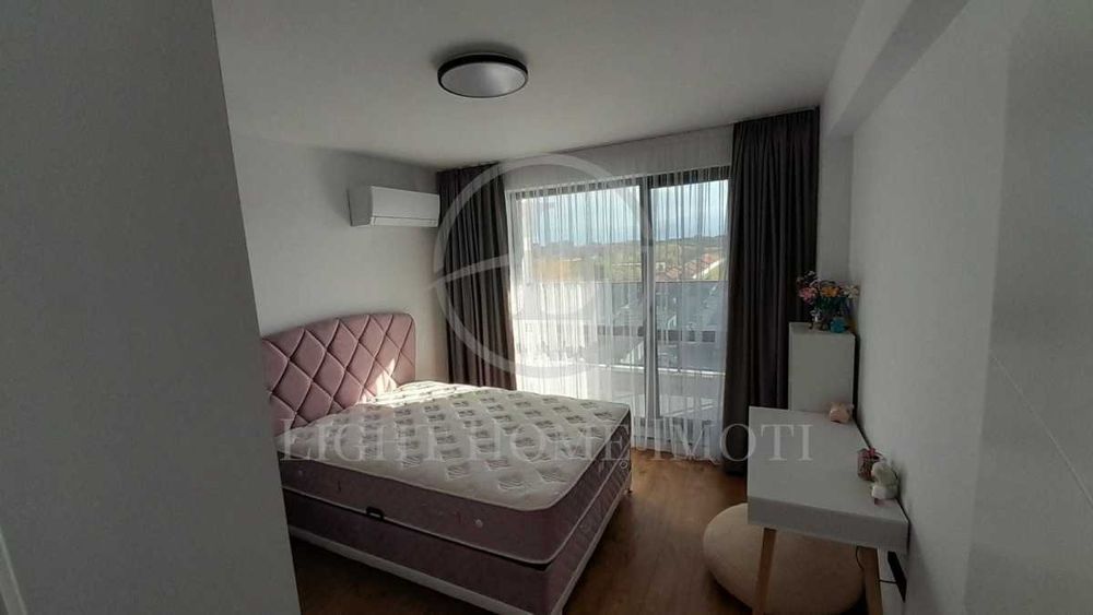 Продава се Четиристаен апартамент в Пловдив, Каменица 2 - 131 кв.м за 2214 €/кв.м - Снимка #3