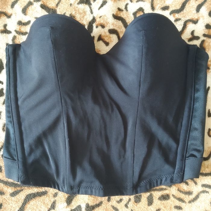 Продам корсеты нов.