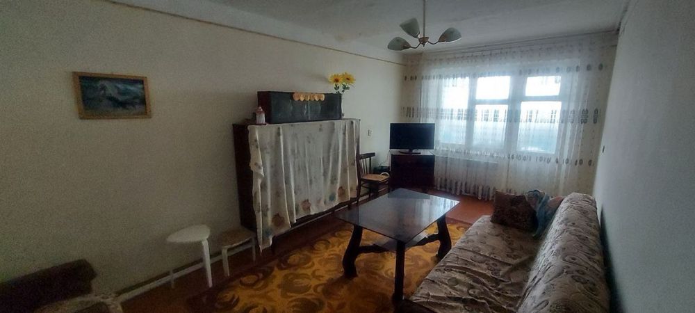 3 ком 2 этаж в доль дороги