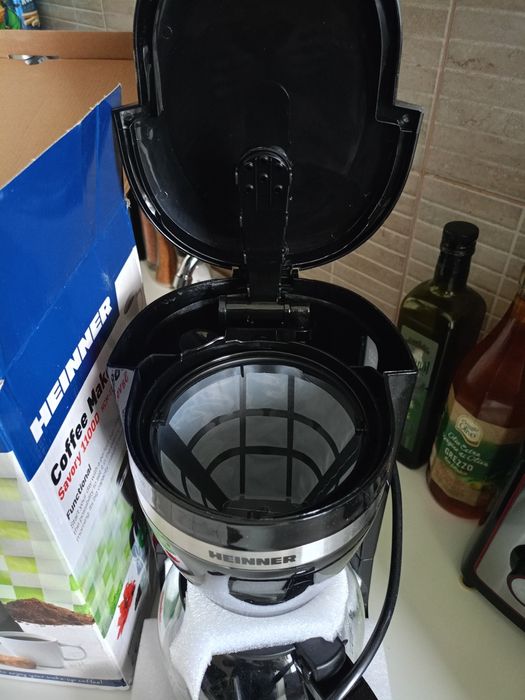 Vând cafetieră Heinner,cu program,nou nouta,produs de calitate superio