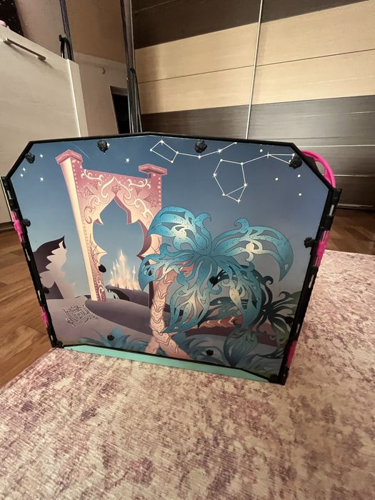 Домик монстер хай