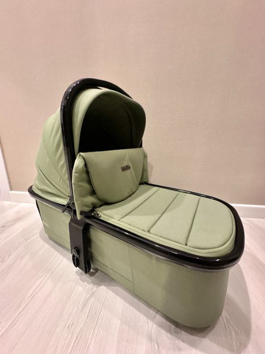 Коляска 2в1 (люлька и прогулочный) блок