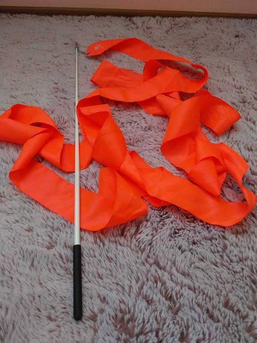 Уреди за художествена гимнастика нови/бухалка,топка,лента,обръч и въже