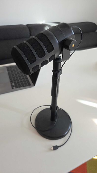 [В Гаранция] Микрофон Rode Podmic + стойка