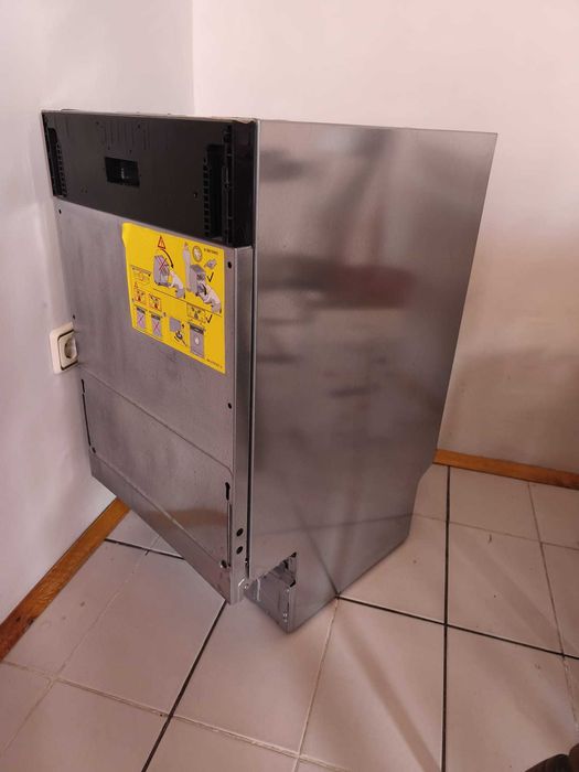 Съдомиялна за вграждане AEG FSE72517P (45 см)