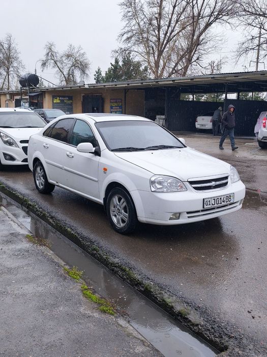 Ласетти 1.6 2013й