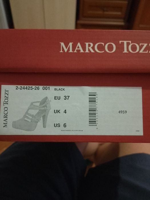 Продам туфли замшевые