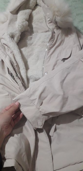 Зимняя куртка теплая