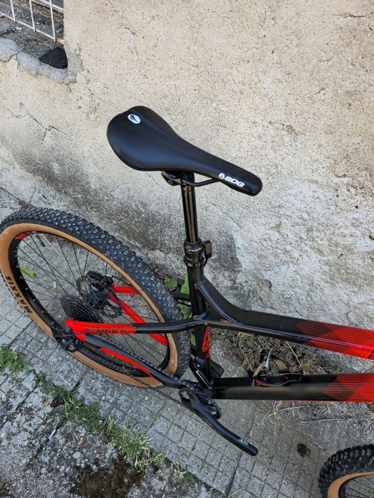 Боен твърдак Comencal Meta HT Am 27.5  Rockshox Pike 150mm  1x11 Sram проходни оси XT Спирачки Дропер пост