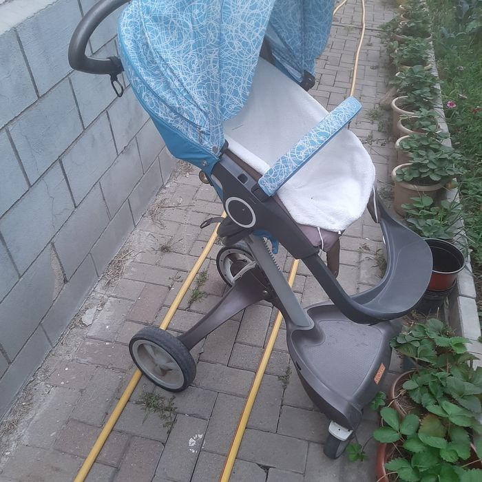 Продам или обмен коляску Stokke