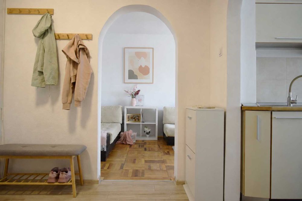 Apartament cu 3 camere de inchiriat