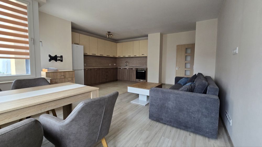 Дава се под наем Двустаен апартамент в София, Кръстова вада - 75 кв.м за 800 € - Снимка #1