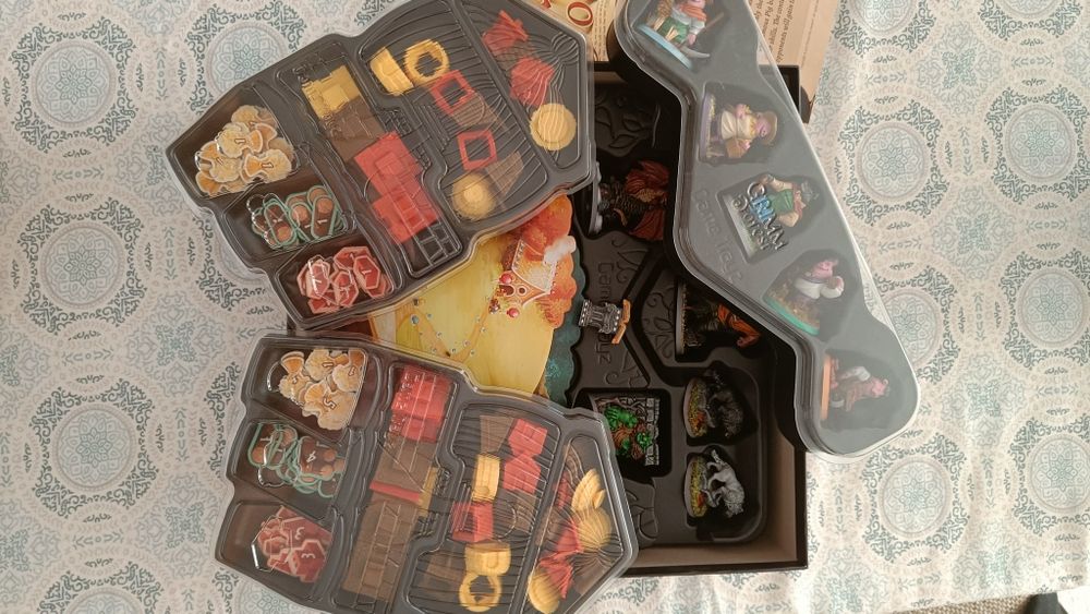 Vand boardgame Grimm Forest (miniaturi pictate foarte bine)