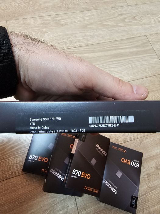 SSD  Samsung 870 evo 1TB NOU SIGILAT