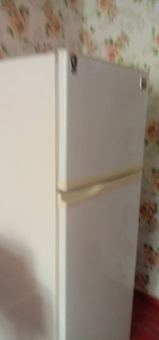 Продам холодильник.